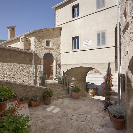 Hotel Castello Di Postignano Sellano Exteriér fotografie