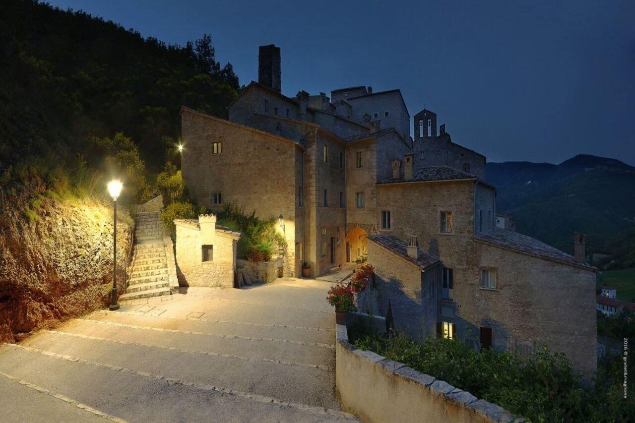 Hotel Castello Di Postignano Sellano Exteriér fotografie