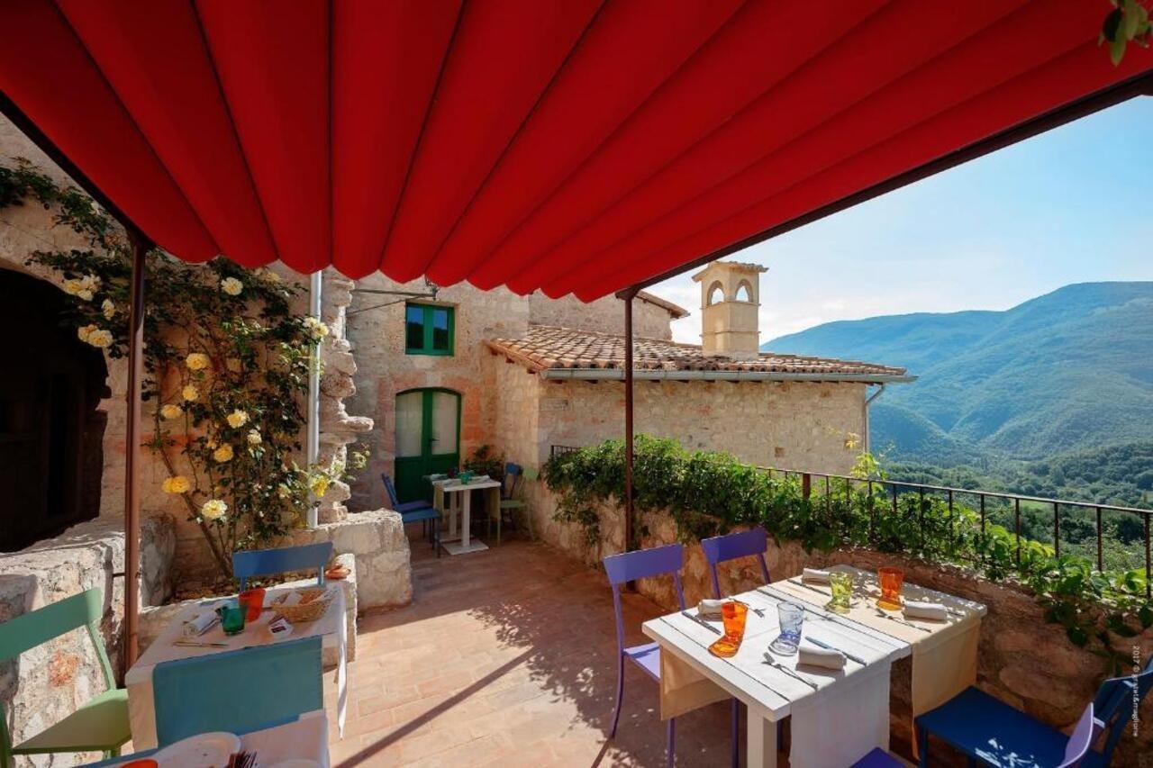 Hotel Castello Di Postignano Sellano Exteriér fotografie